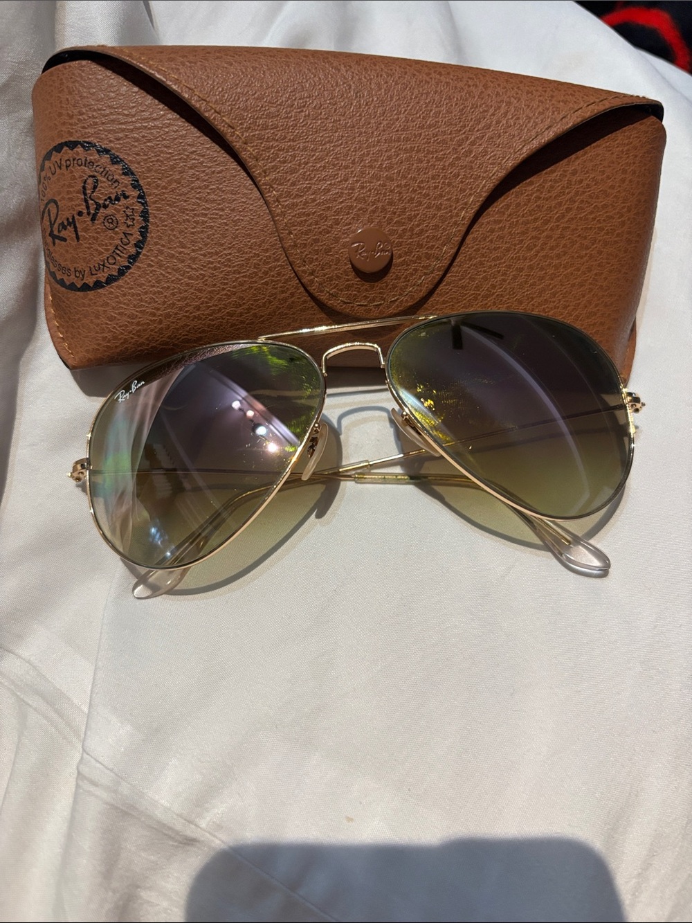 Ray-Ban Rose Gold Aviator Sunglasses